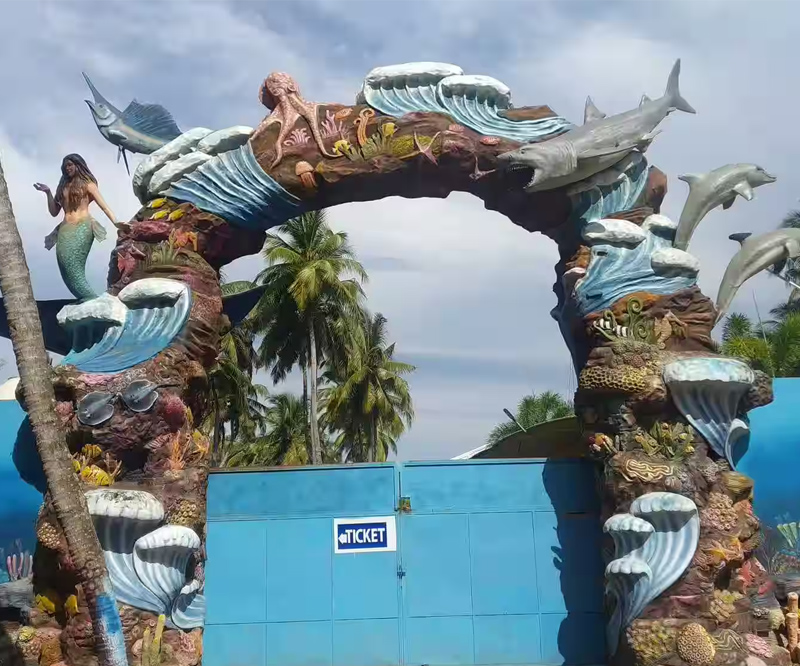 Marine World Public Aquarium - 10 km